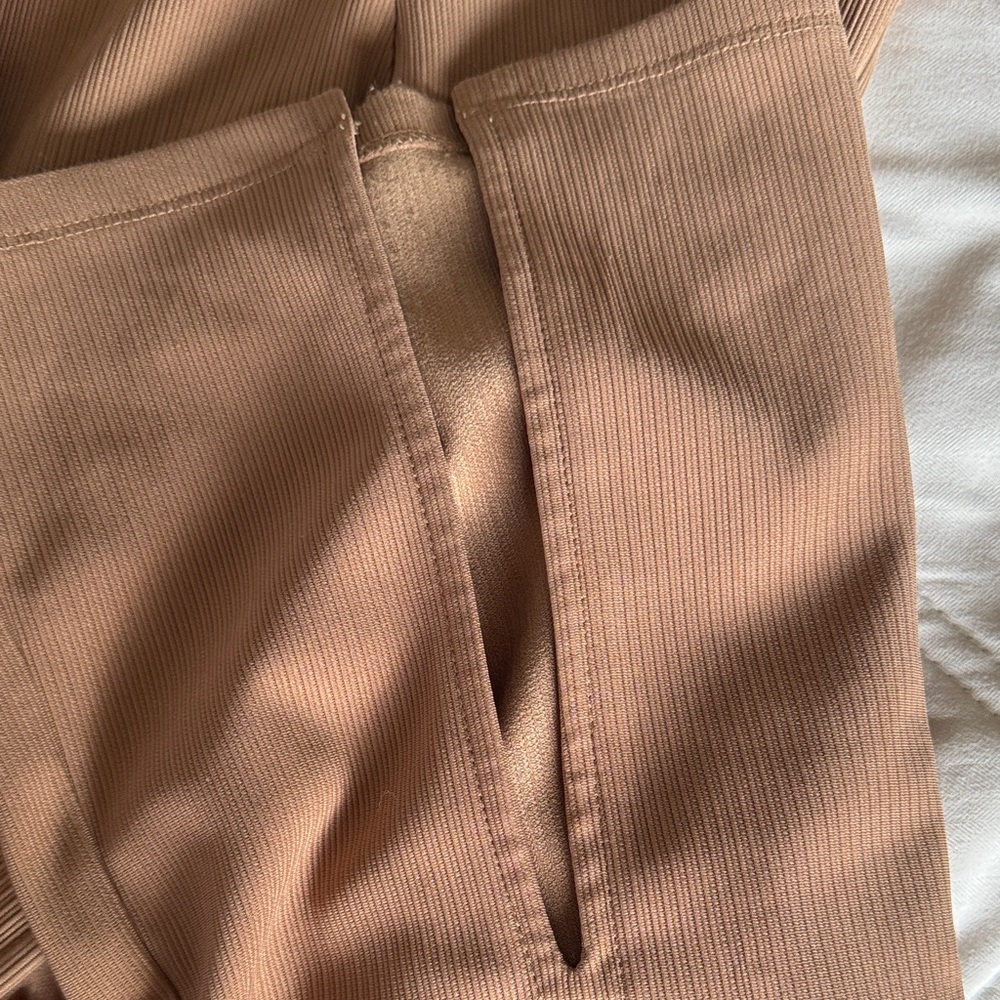 Elodie Tan Ribbed Pants - Picture 4 of 5